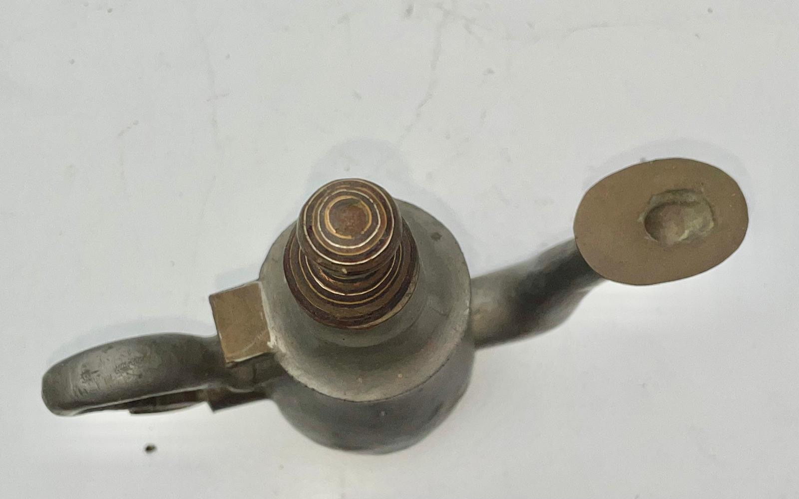 Cafétière orientale métal blanc et laiton