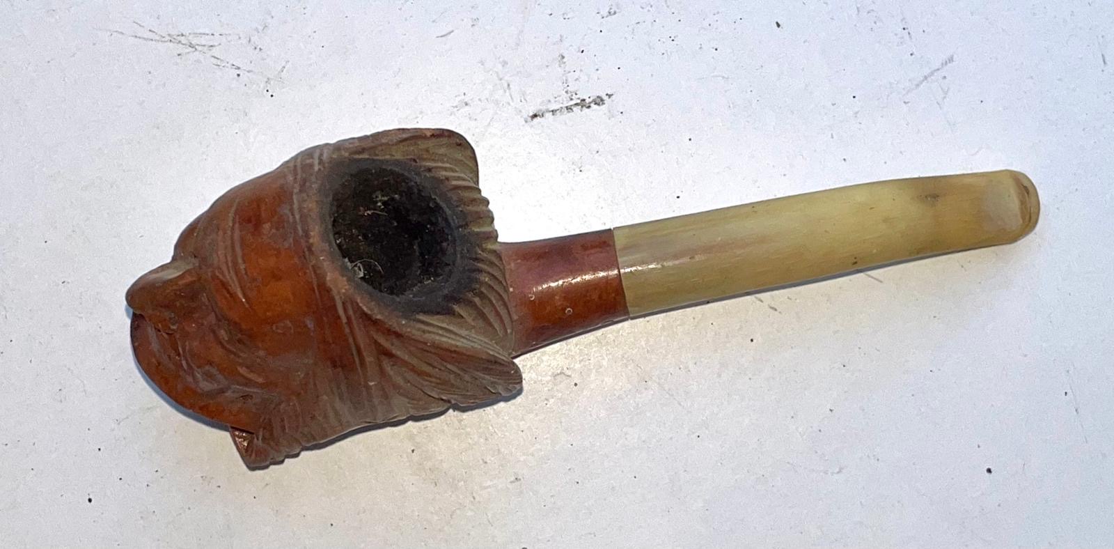 Pipe corne et bois visage