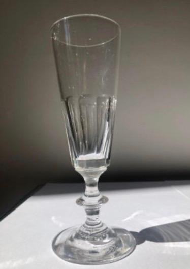 Ensemble de 10 flutes à champagne