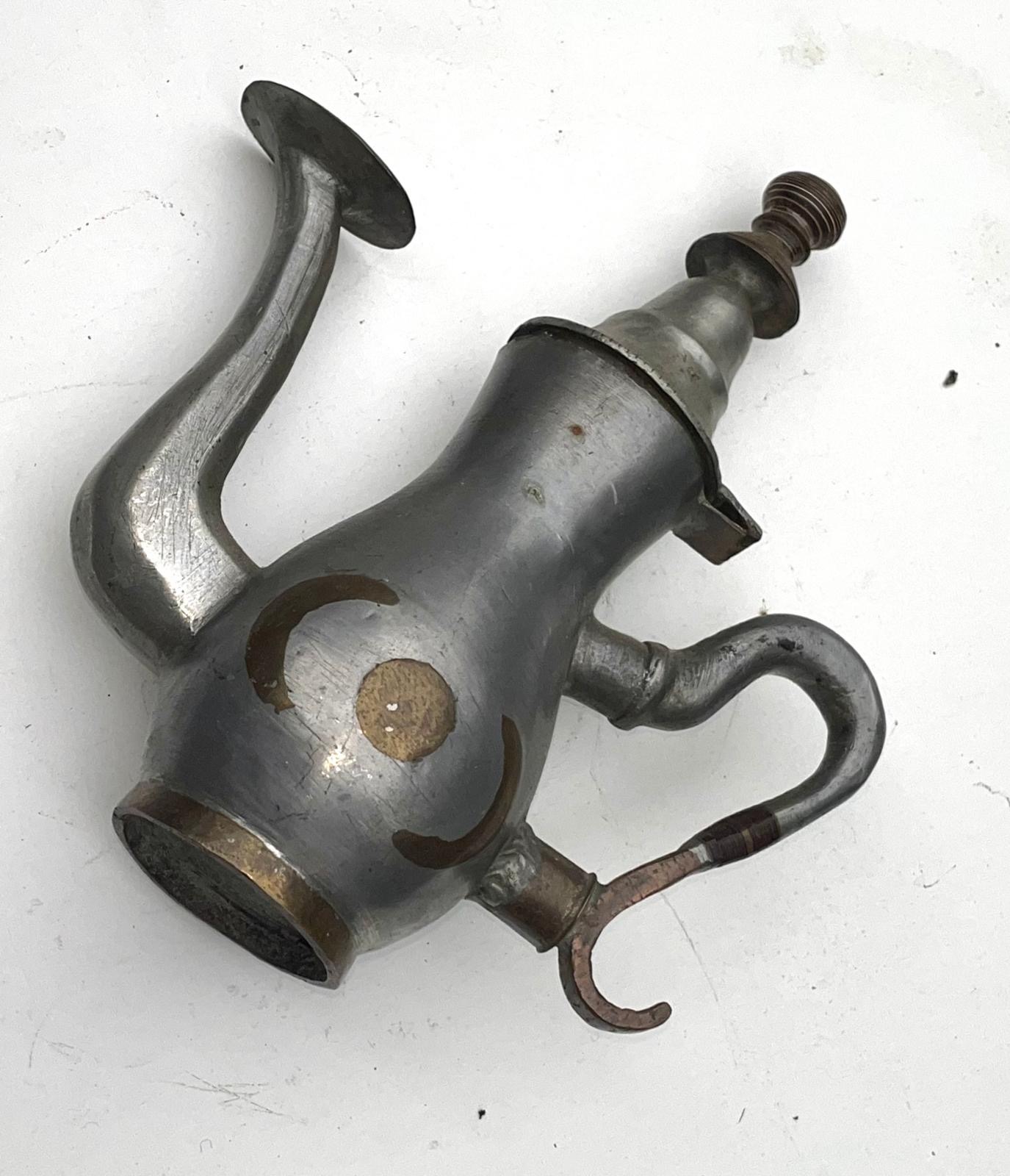 Cafétière orientale métal blanc et laiton