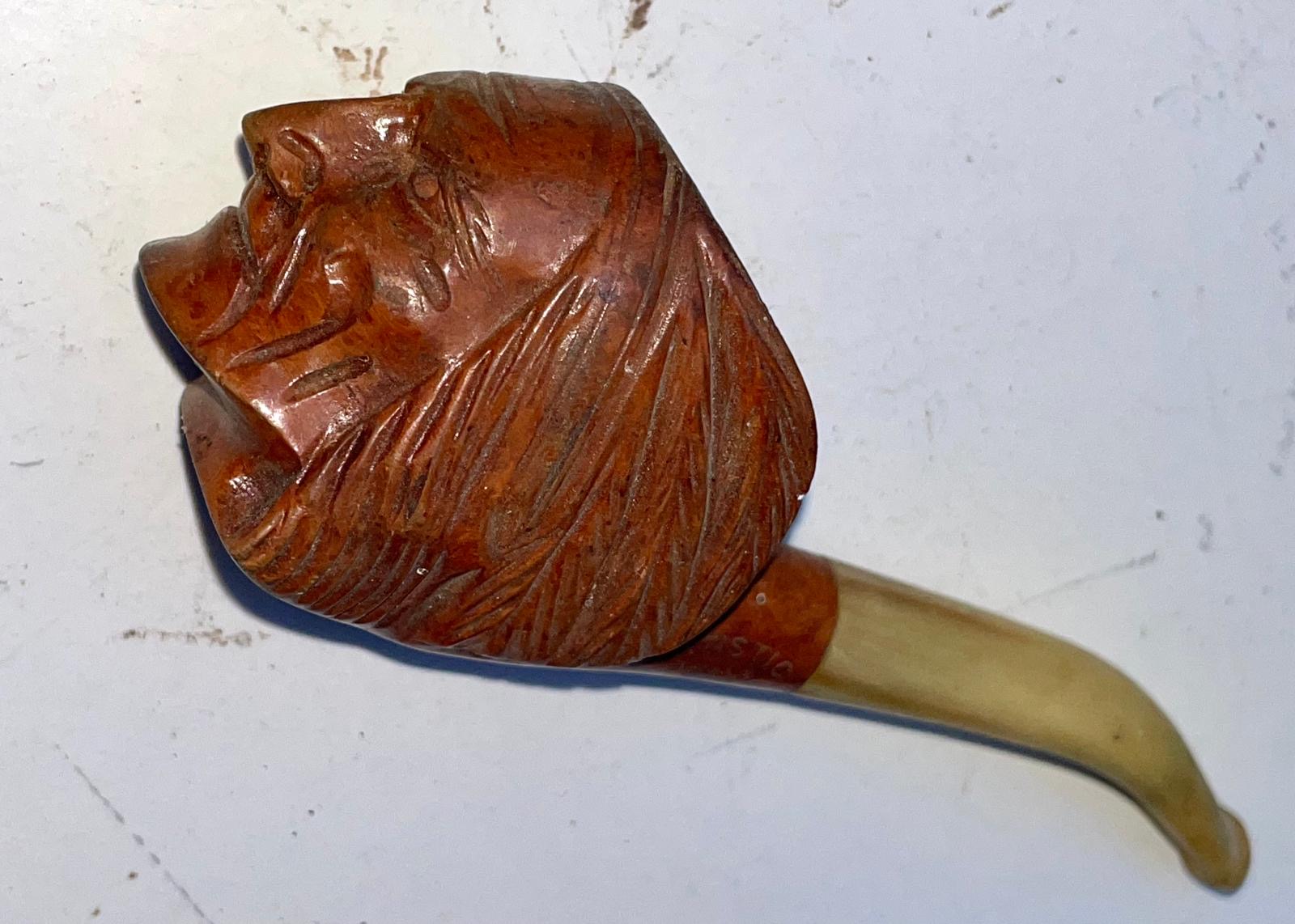 Pipe corne et bois visage