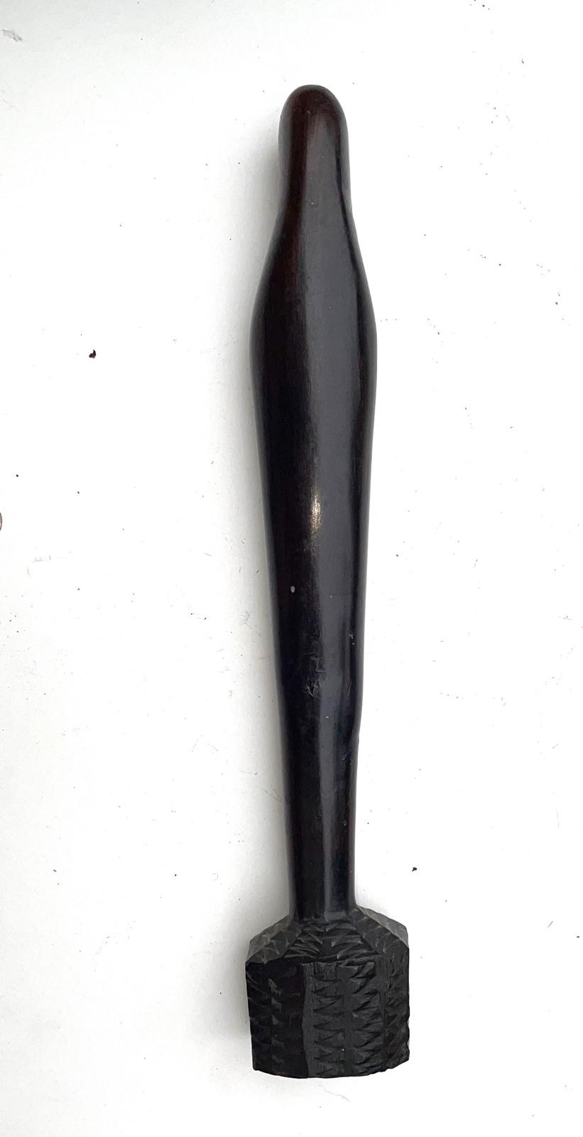 Vierge en ébène d'Afrique